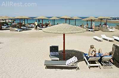 Triton Empire Beach Resort 15